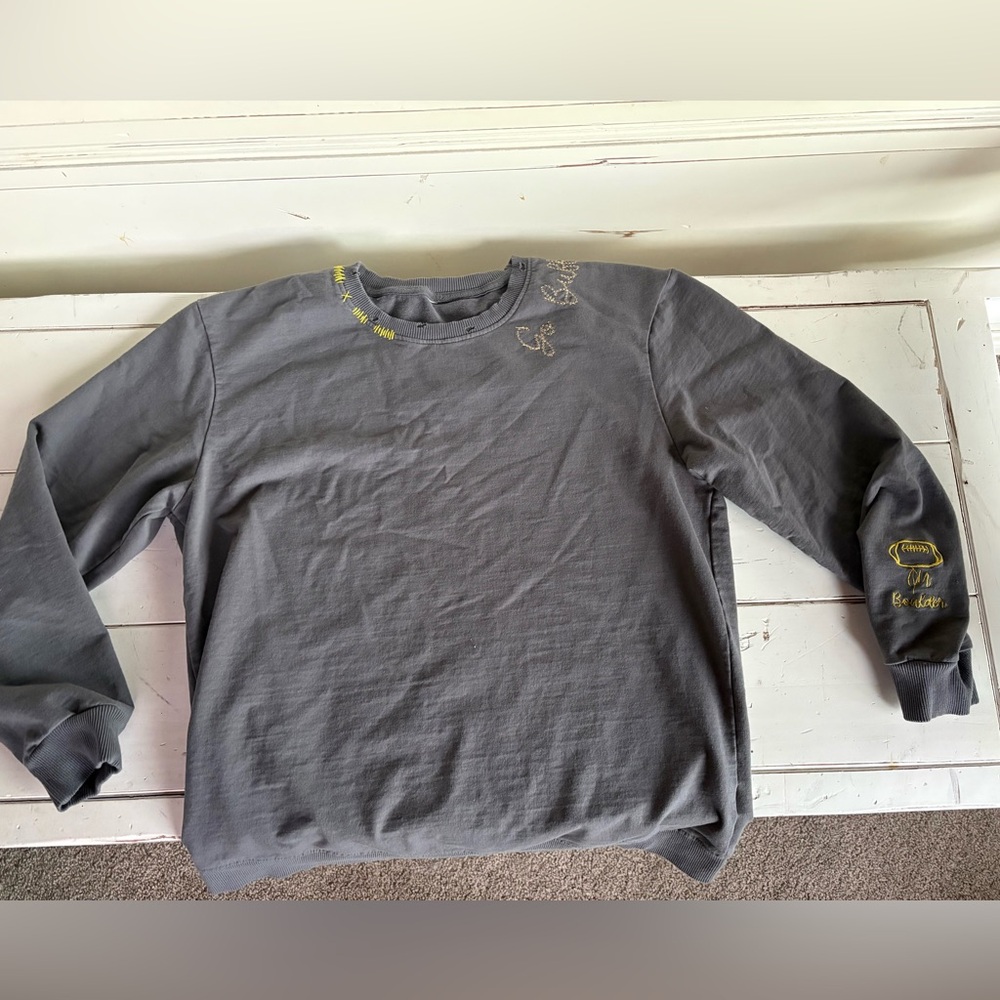 CU Boulder embroidered go buffs sweatshirt